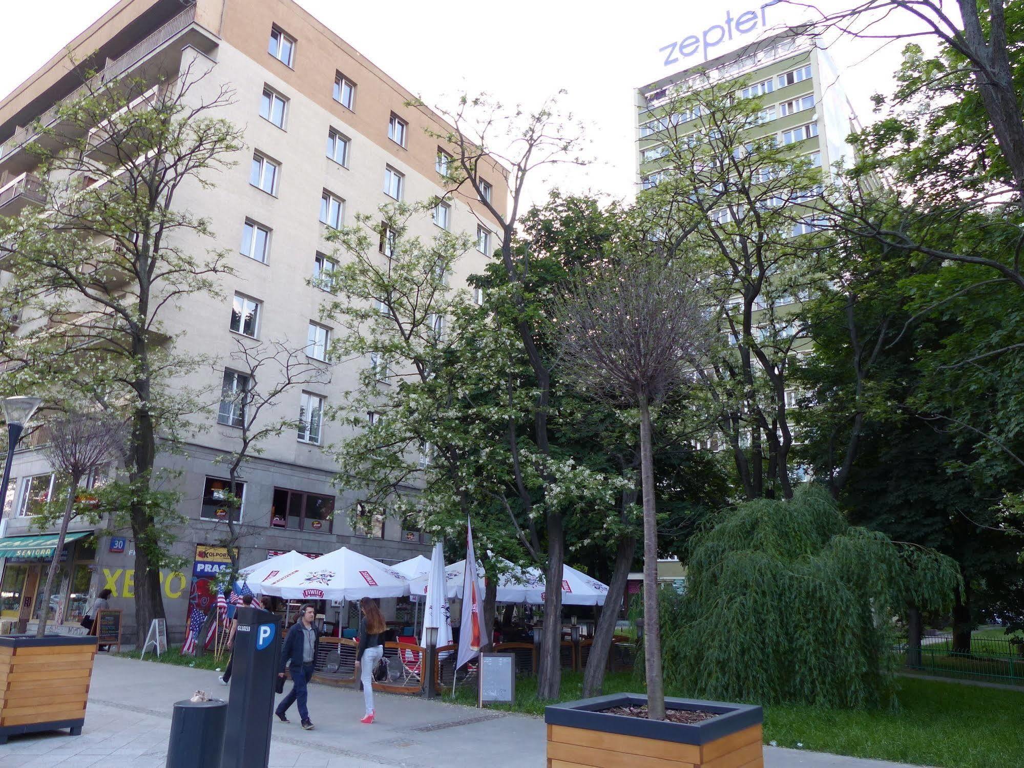 Hosapartments Atelier Residence Varşovia Exterior foto